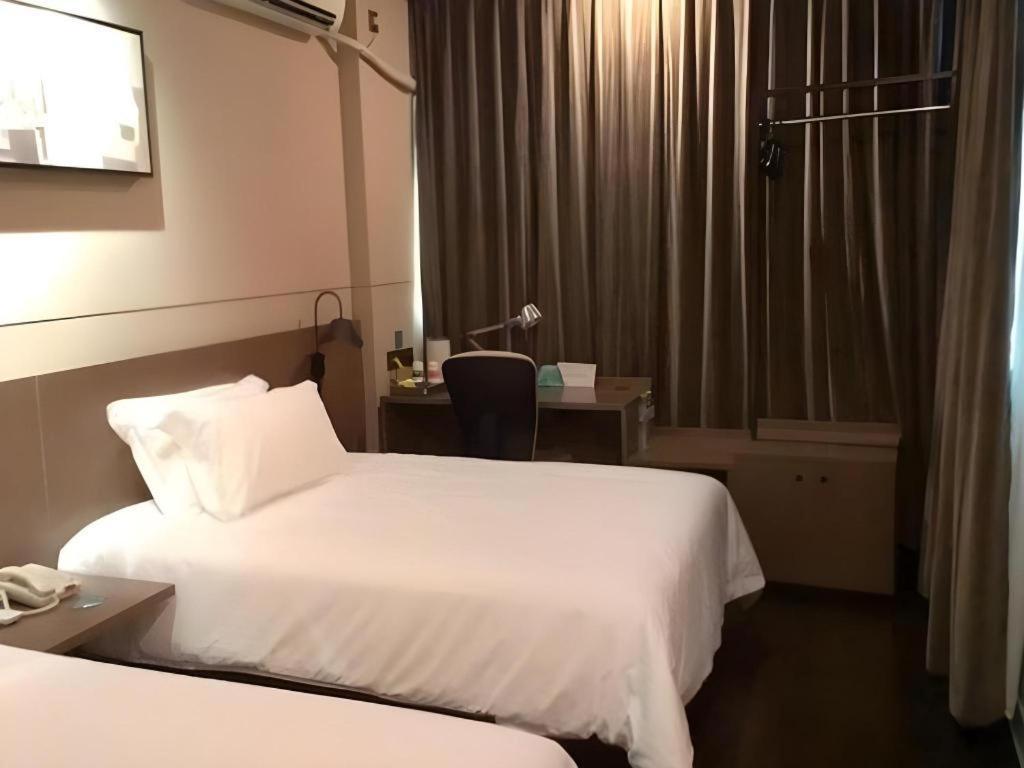 Jinjiang Inn Qingdao Wuxi Square Nanjing Road Metro Station Экстерьер фото