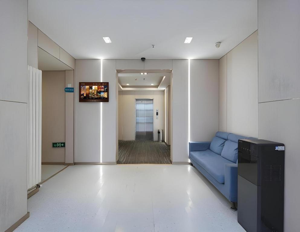 Jinjiang Inn Qingdao Wuxi Square Nanjing Road Metro Station Экстерьер фото